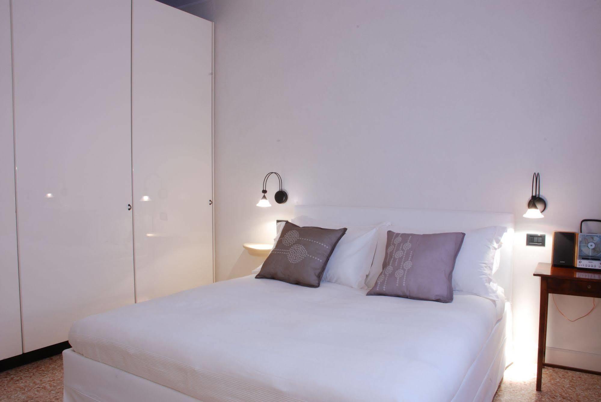 Locazione Turistica Gioia Bed & Breakfast Padova Bagian luar foto