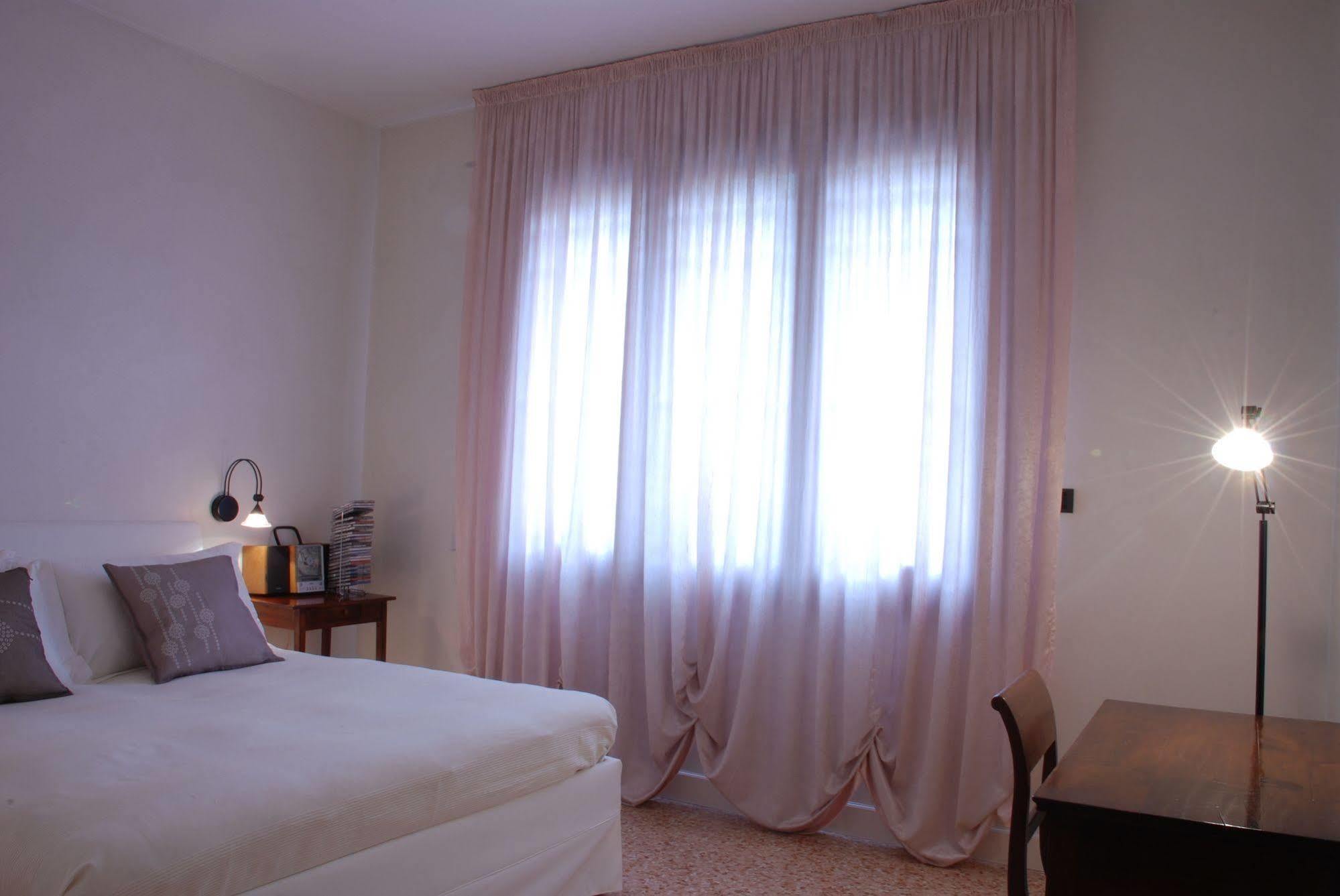 Locazione Turistica Gioia Bed & Breakfast Padova Bagian luar foto